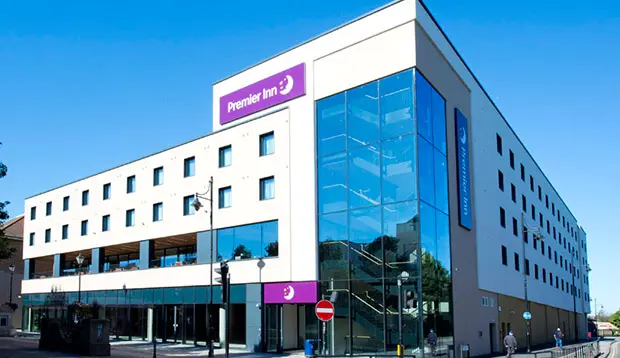 Staines-upon-Thames-external2